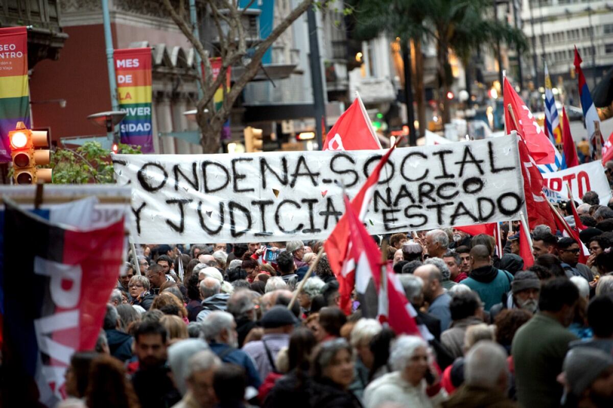 Sindicatos, partidos y estudiantes contra Lacalle Pou.
