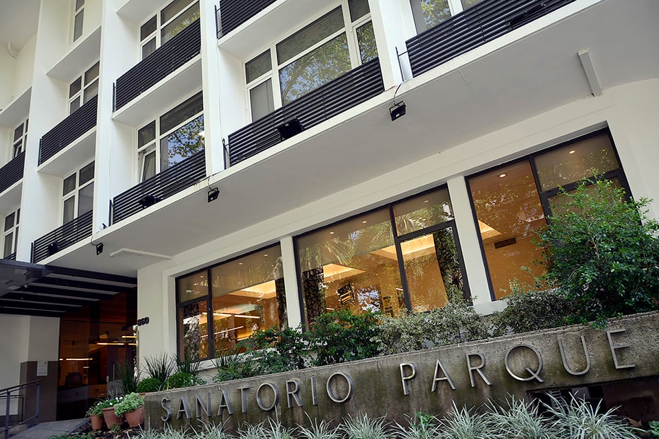 El sanatorio Parque debió aislar a 22 profesionales el mes pasado.