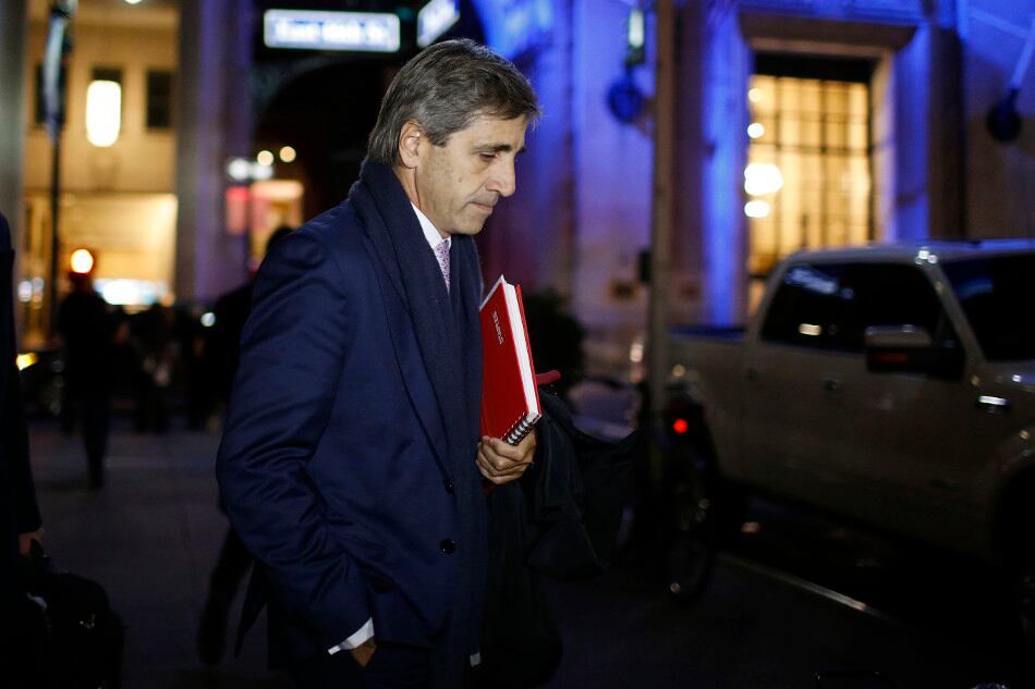 El secretario de Finanzas, Luis Caputo, es el exCEO del fondo de inversión Axis.