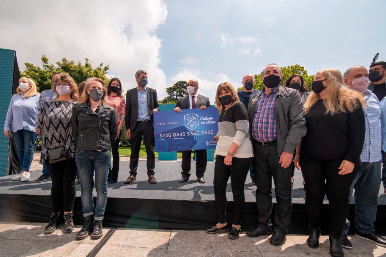 Juan Manzur y Matías Lammens en el acto