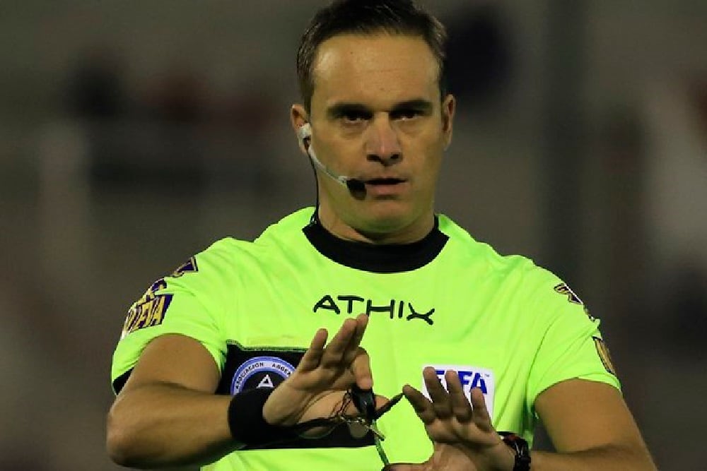 Patricio Loustau dirigirá la final de la Libertadores entre Santos y Palmeiras.