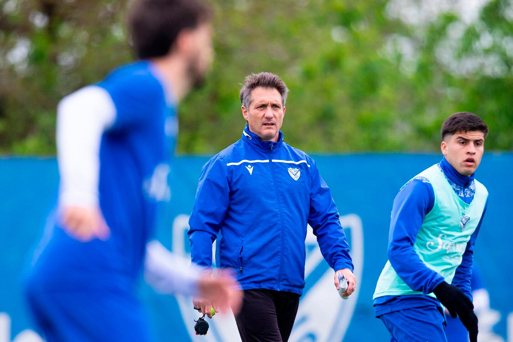Barros Schelotto deberá enderezar a este Vélez luego del golpazo por Libertadores.