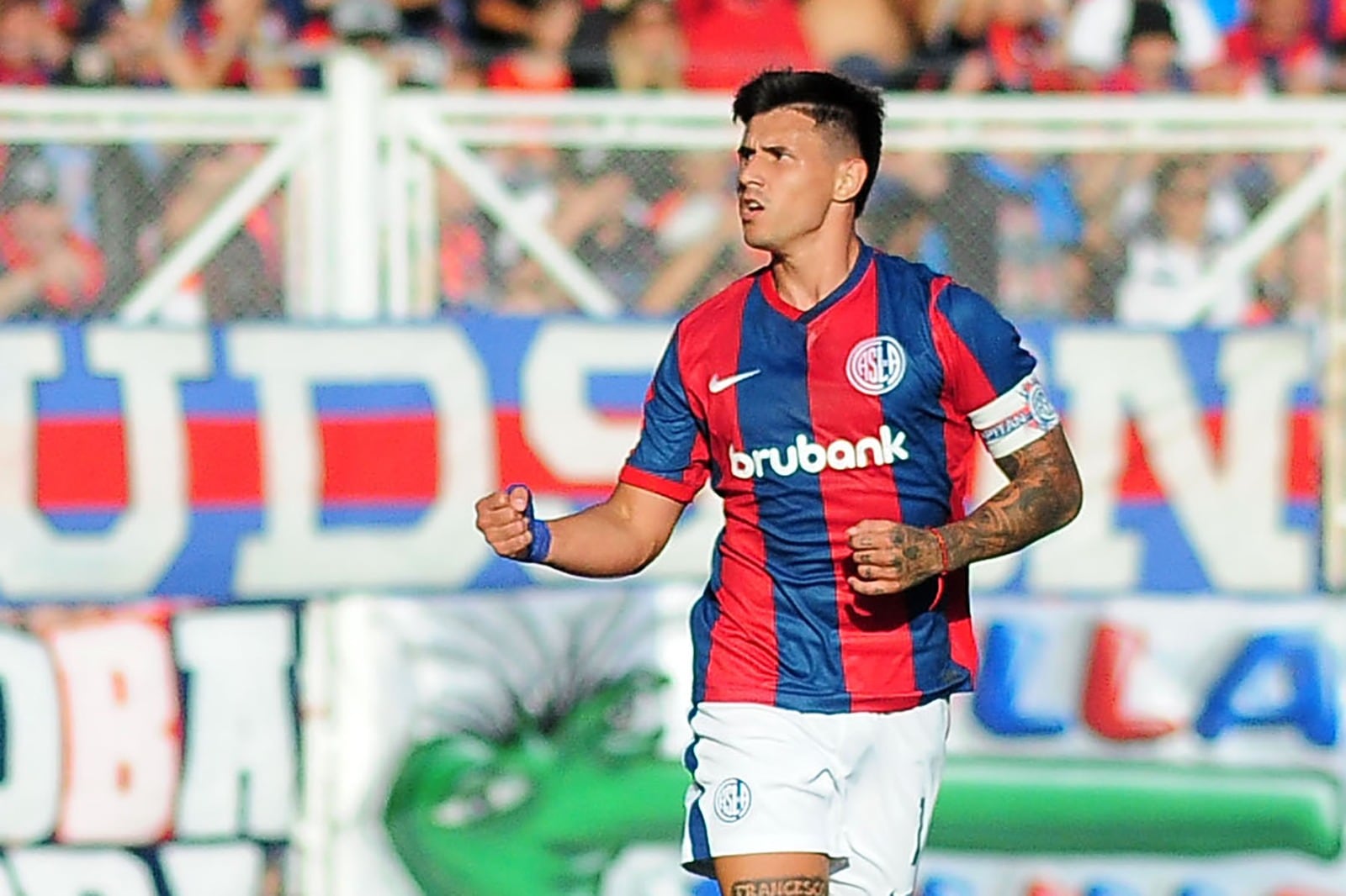 El paraguayo Adam Bareiro ya no vestirá la casaca azulgrana