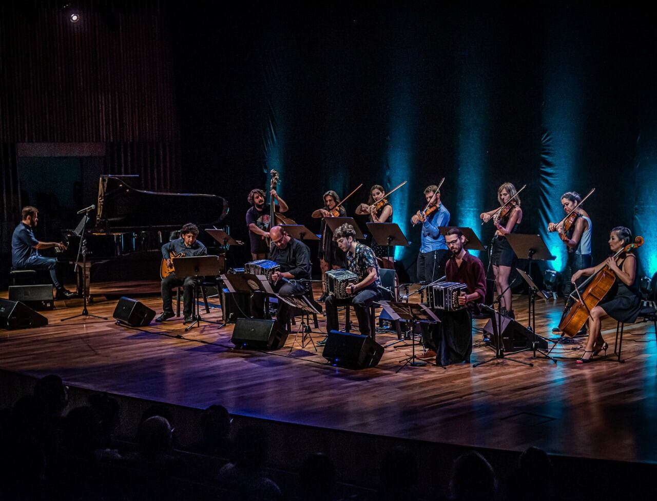 Orquesta Utópica convoca a la Comunidad a hacer un aporte mensual.