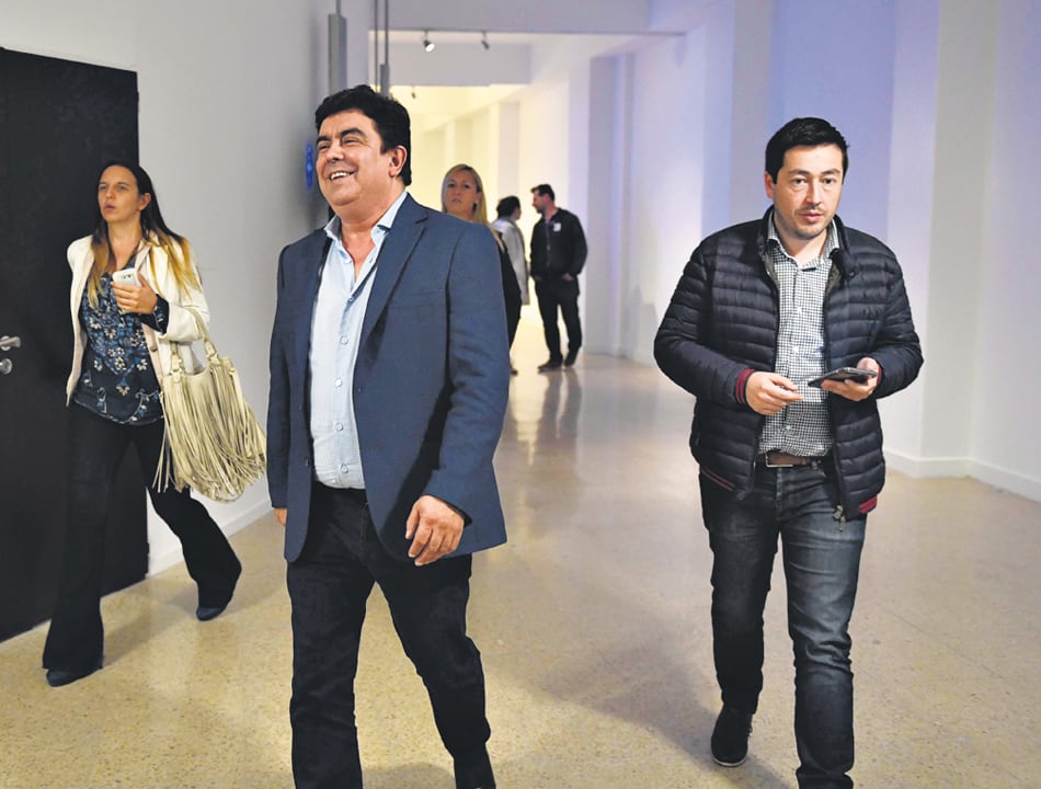 El presidente del PJ bonaerense, Fernando Espinoza, y el intendente de Malvinas, Leo Nardini.