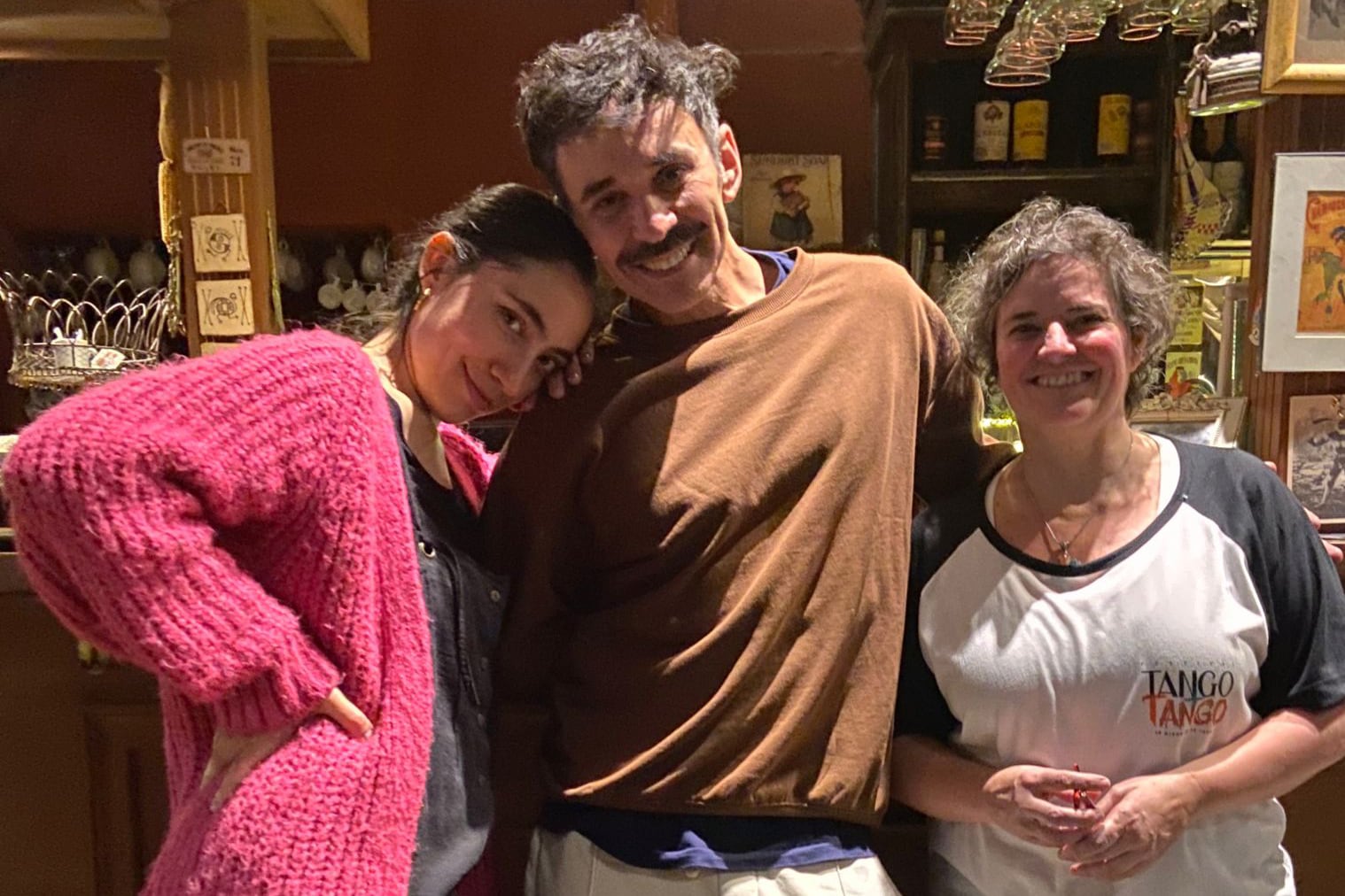 Selser, Gonzalez Cano y Bouhier, parte del nutrido equipo de producción.