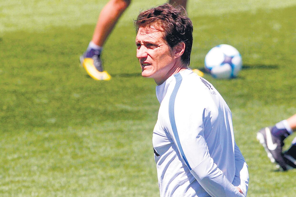 “Racing es un equipo que tiene buenos jugadores y un técnico que fue campeón”, señaló Barros Schelotto.