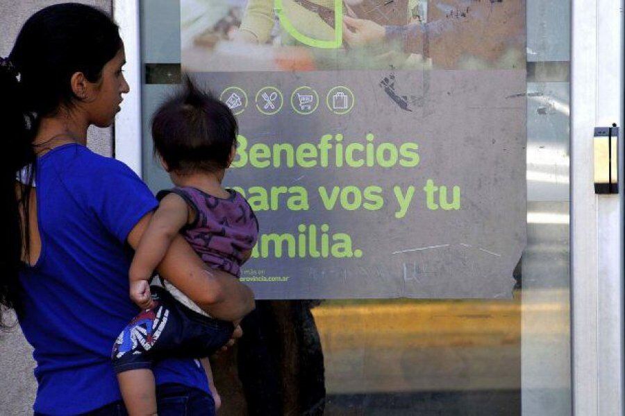 El 89% de los niños beneficiados viven en hogares de desocupados o trabajadores informales.