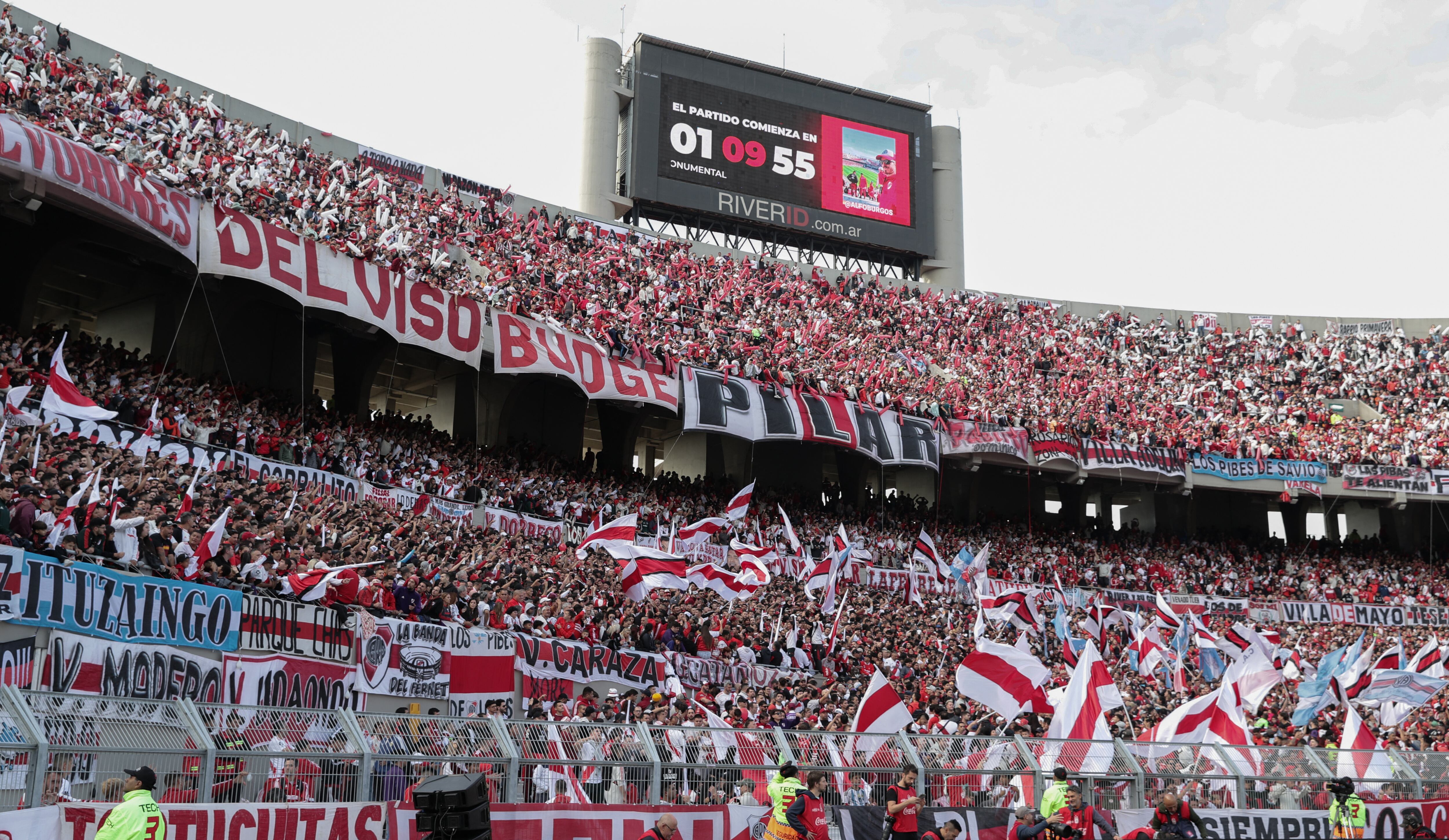 La hinchada de River suele copar el Monumental en cada partido