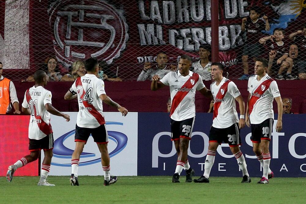 River festejó ante Lanús en un partido con mucha polémica.