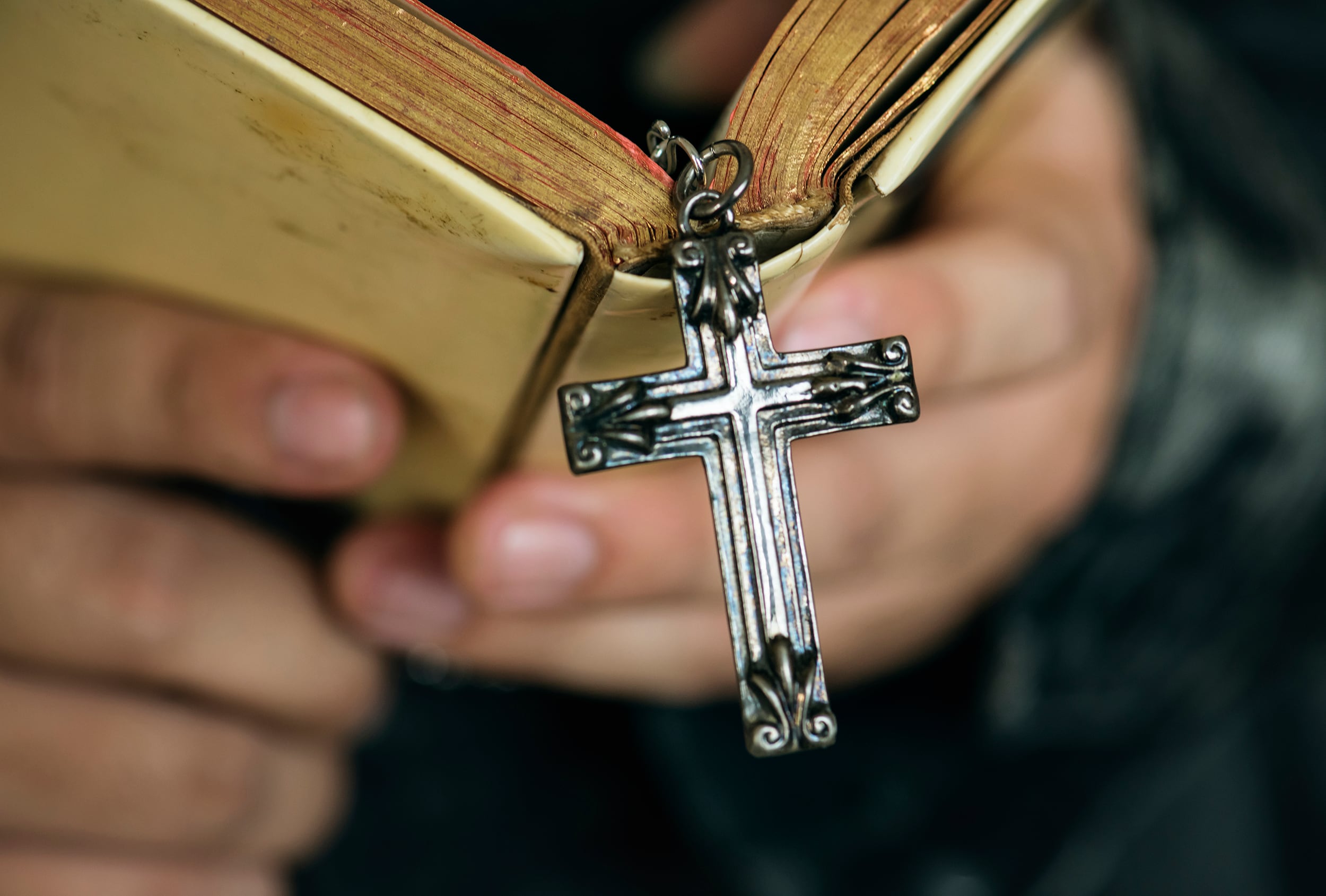El catolicismo pierde terreno en la Argentina ante los evangélicos y las personas que no adscriben a ninguna religión.