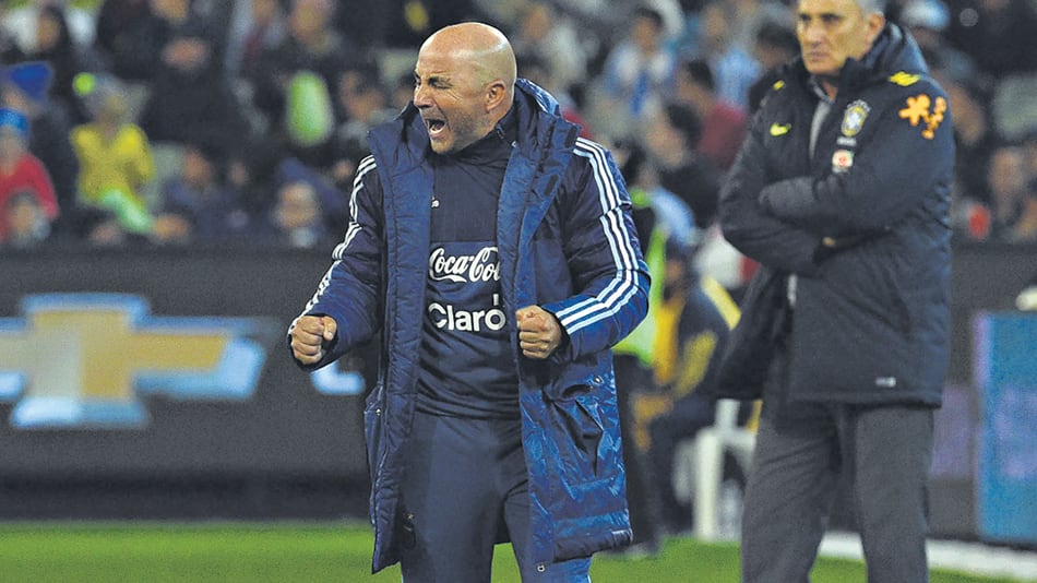 Otra muestra de la intensidad con la que Sampaoli vive los partidos: el grito del gol ante Brasil.