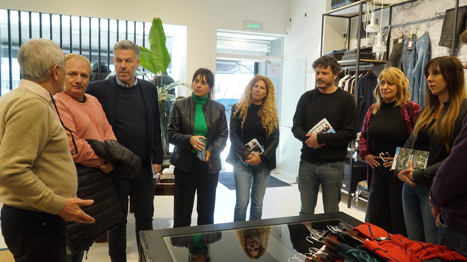 "Si a los comerciantes les va bien, la ciudad crece", sostuvieron los candidatos.