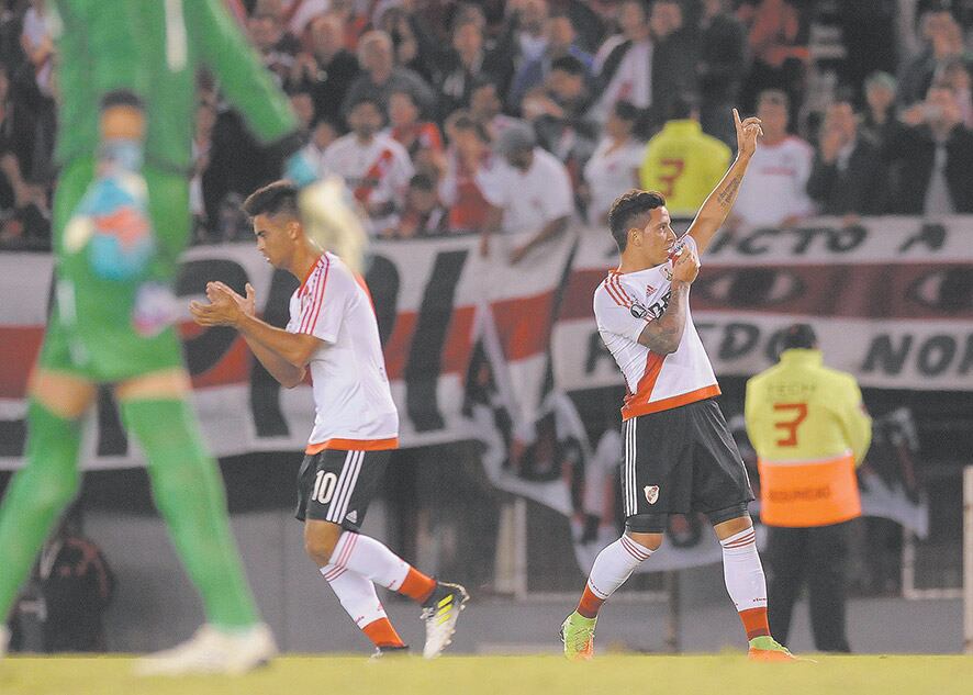 El partido fue atractivo desde el inicio, donde hubo cuatro goles rápidamente.