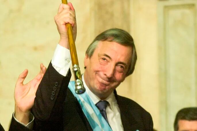 Néstor Kirchner asumió la presidencia el 25 de mayo de 2003