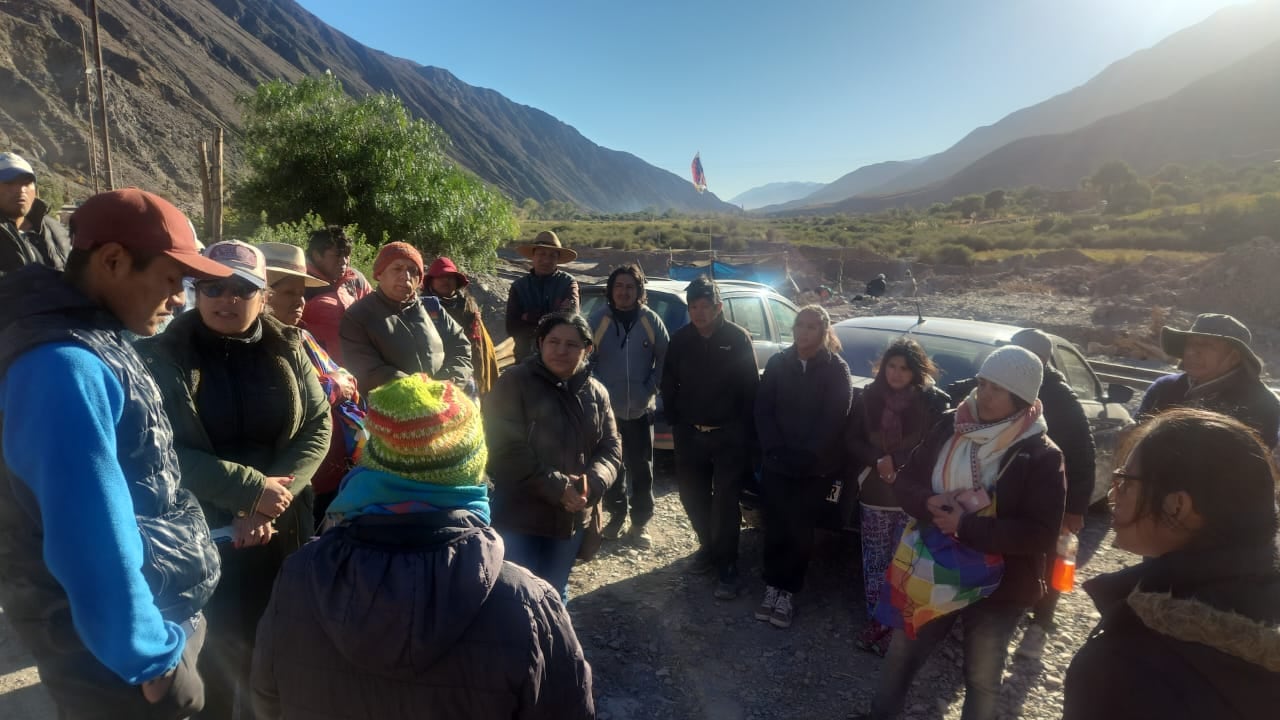 Comunidades en resistencia en el cruce de ruta 9 y 52 entrando a Purmamarca