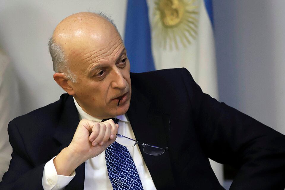 Casal quiere conocer la argumentación y el costo de las pericias solicitadas. 