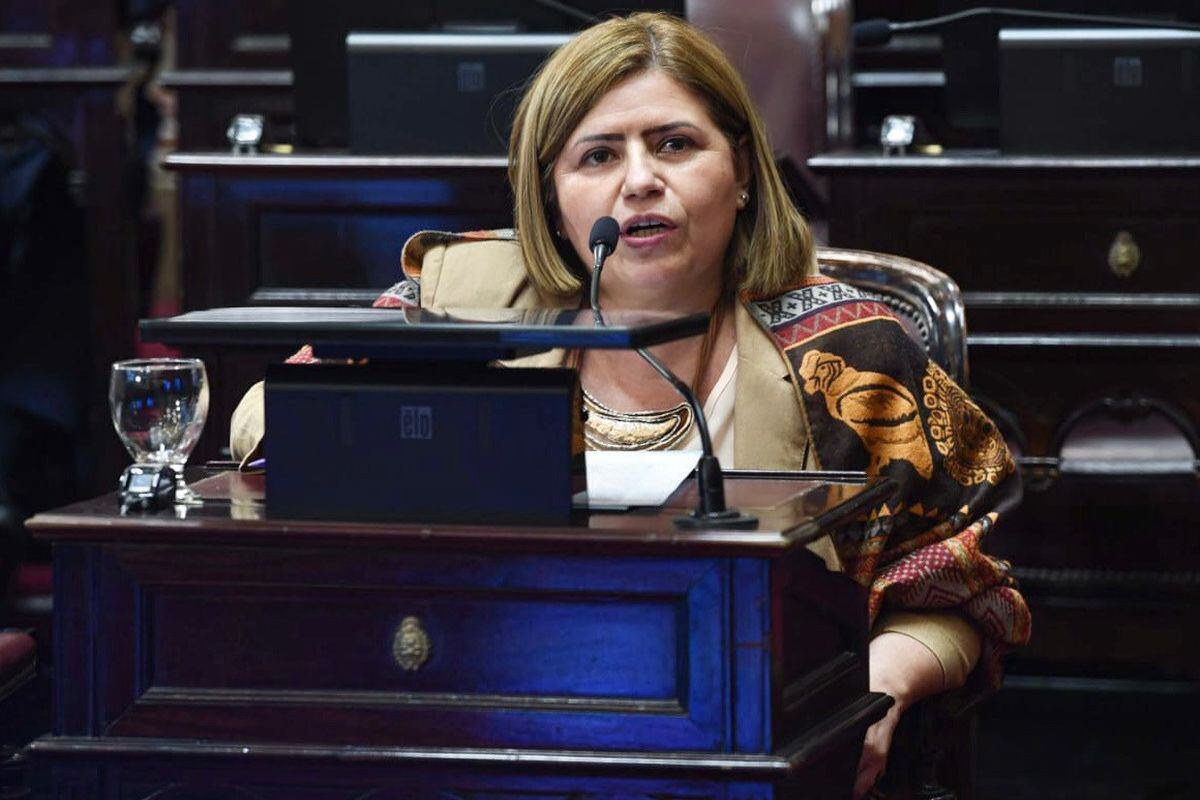 Senadora Clara Vega.