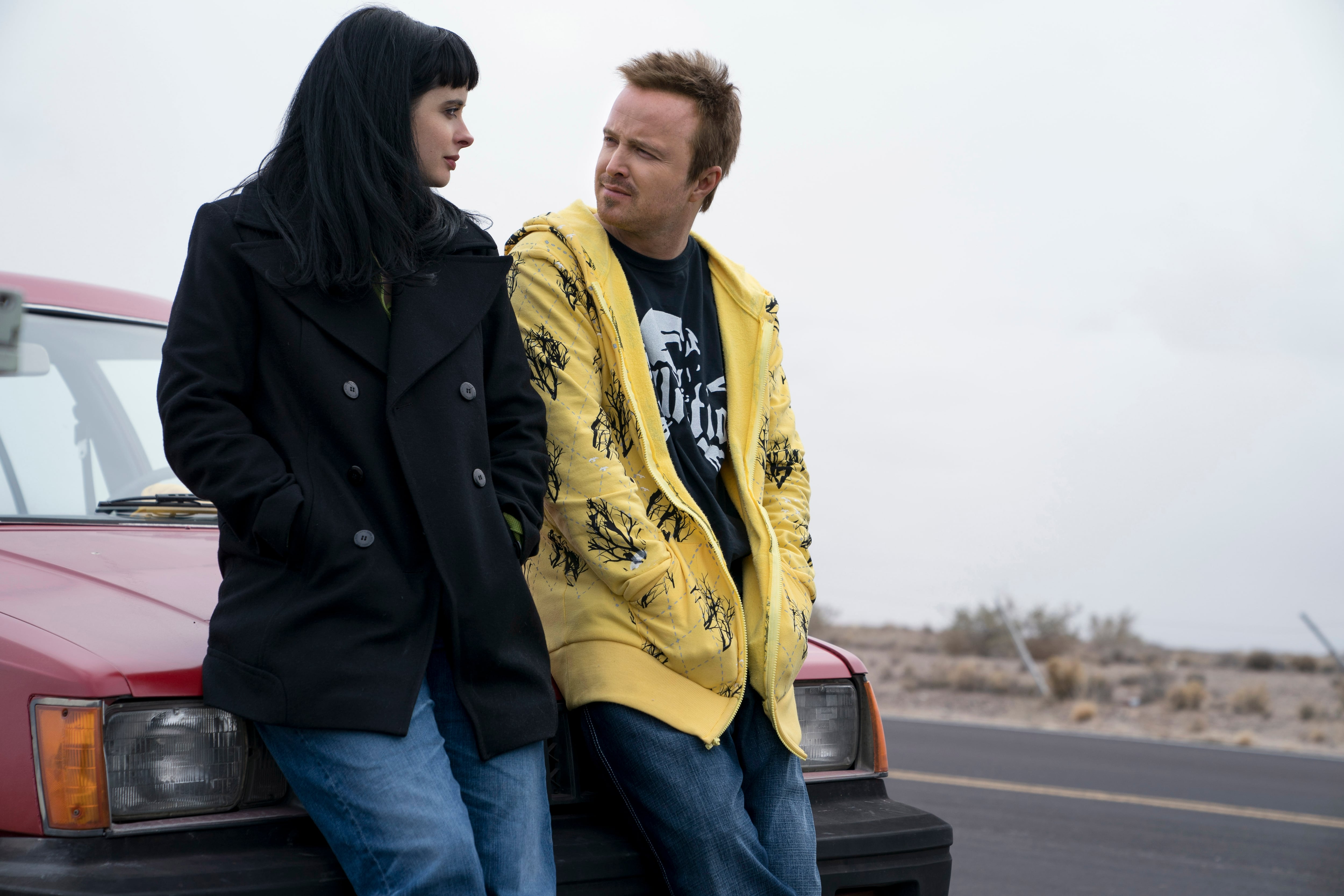 Jesse con Jane (Krysten Ritter), en una suerte de flashback / ensoñación.