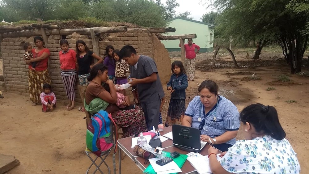 Para el secretario de Salud, la culpa de las muertes es de las comunidades 