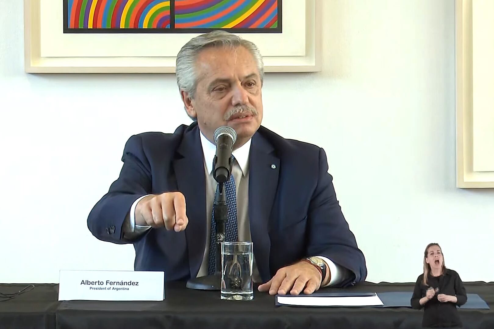 El presidente al exponer sobre “Desafíos globales: una perspectiva latinoamericana” en la Universidad The New School.