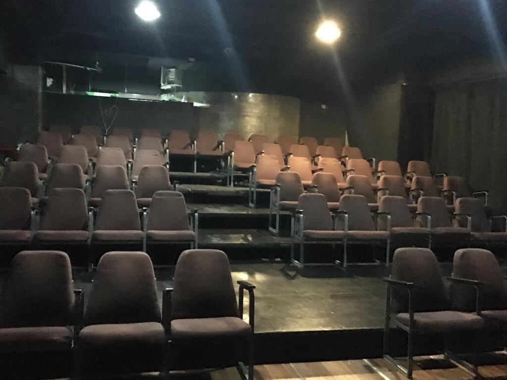 El estreno de "Yo, Feuerbach" estaba previsto para este sábado. Debido a  la prohibición, se proyectará una filmación del espectáculo. 