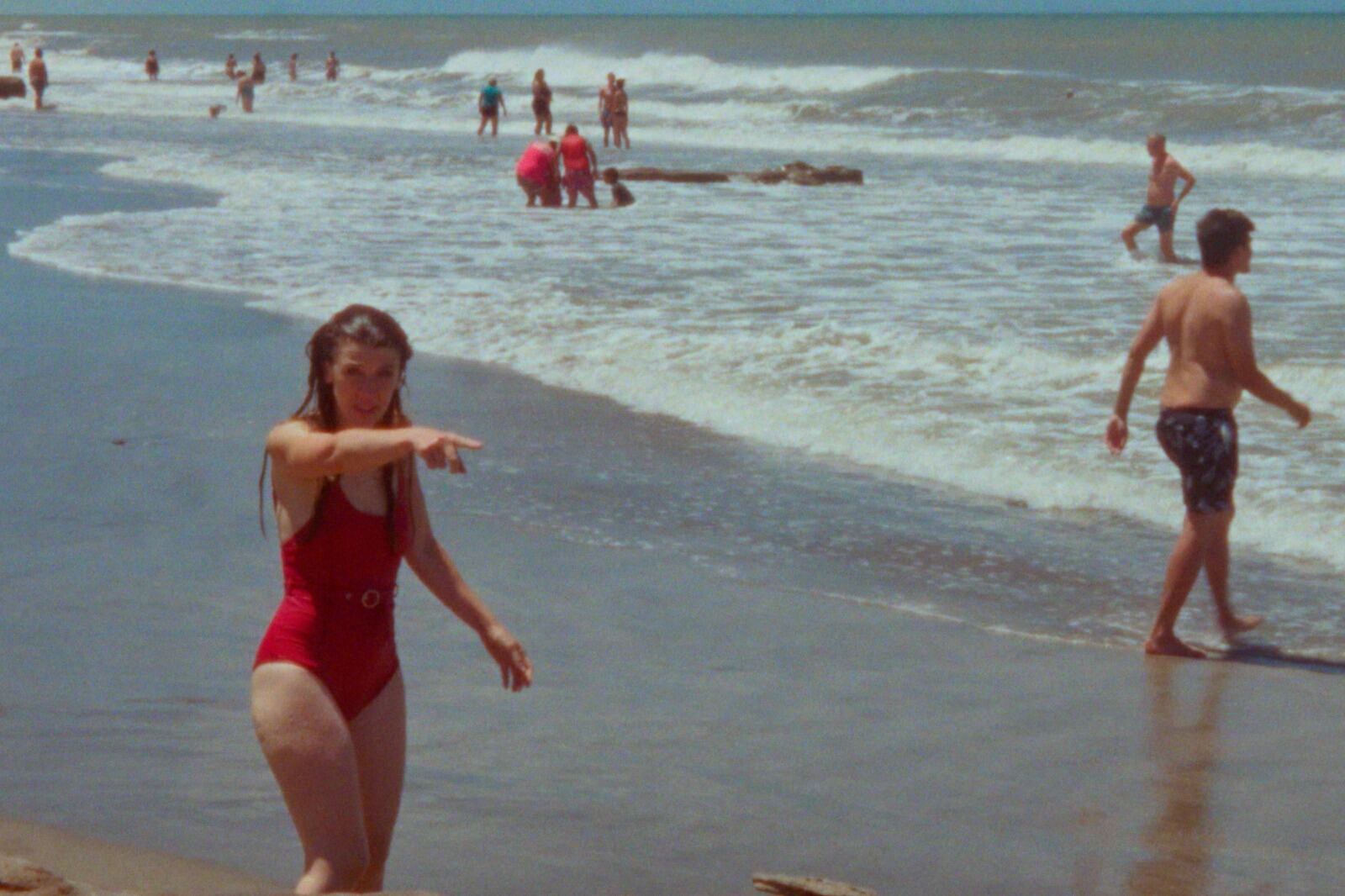 María Villar en una escena de "Tú me abrasas", de Matías Piñeiro.