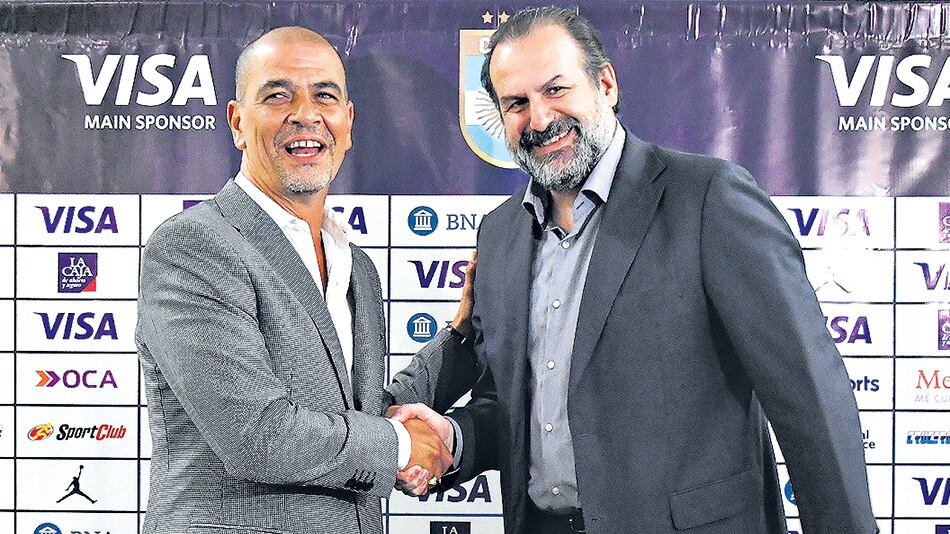 Federico Susbielles junto a Sergio Hernández. Presidente y entrenador.