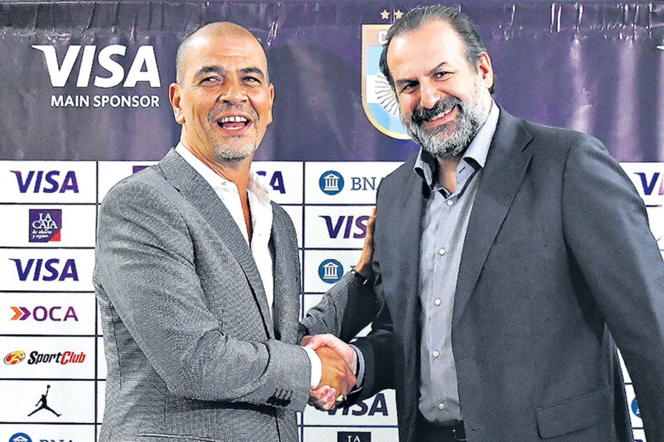 Federico Susbielles junto a Sergio Hernández. Presidente y entrenador.