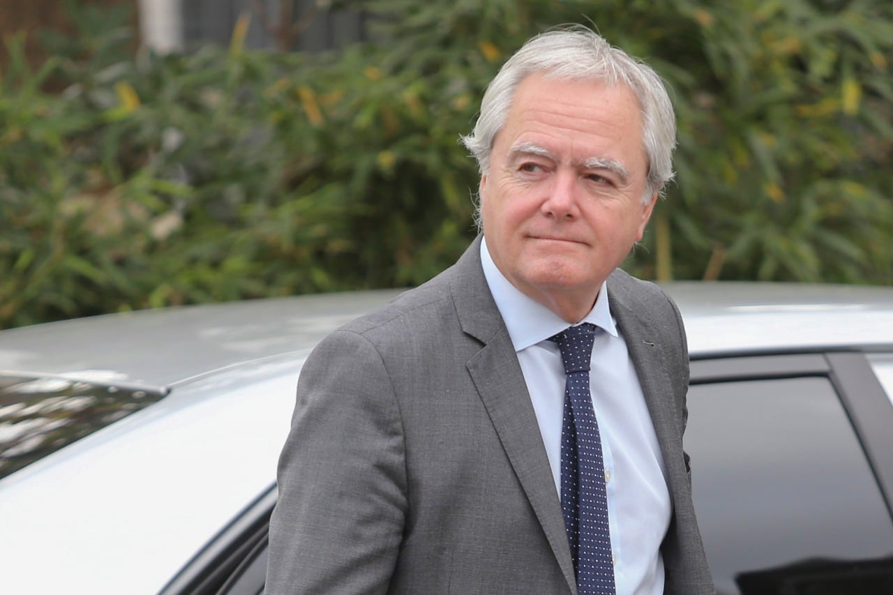 Antes de leer el decreto, Federico Pinedo habló de "estatización".