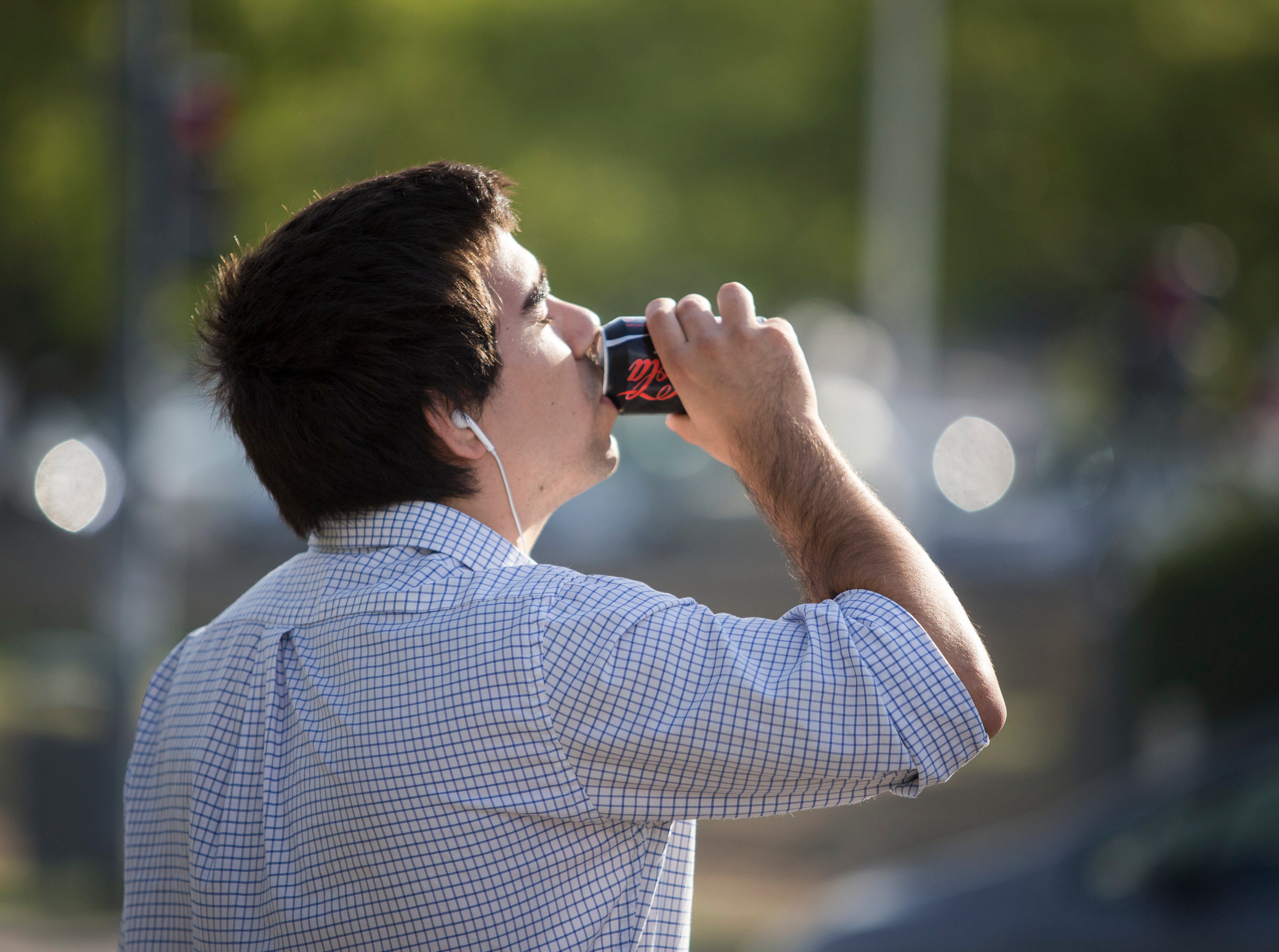 El pronóstico del tiempo del Servicio Meteorológico Nacional anticipa otra jornada calurosa en la Ciudad de Buenos Aires.