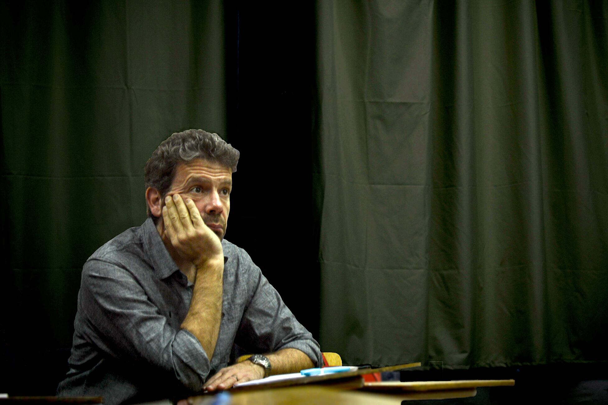 Becerra analizó la actualidad mediática en el Congreso Nacional sobre Democracia.