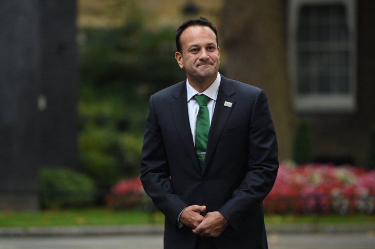 Leo Varadkar, el primer ministro irlandés que promueve votar para despenalizar el aborto.