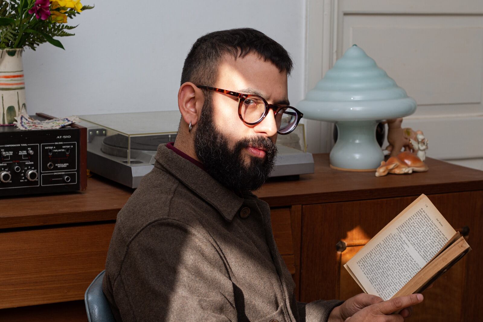 Acosta es de Olavarría, con muchos años en la Capital.