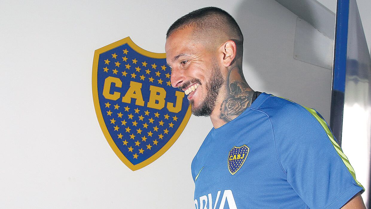 Benedetto quiere convertirle un gol a River por primera vez.