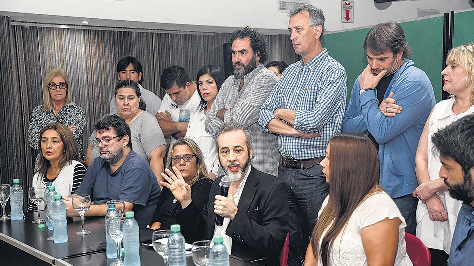 Los gremios y organizaciones sociales hicieron ayer la presentación de la jornada de lucha.