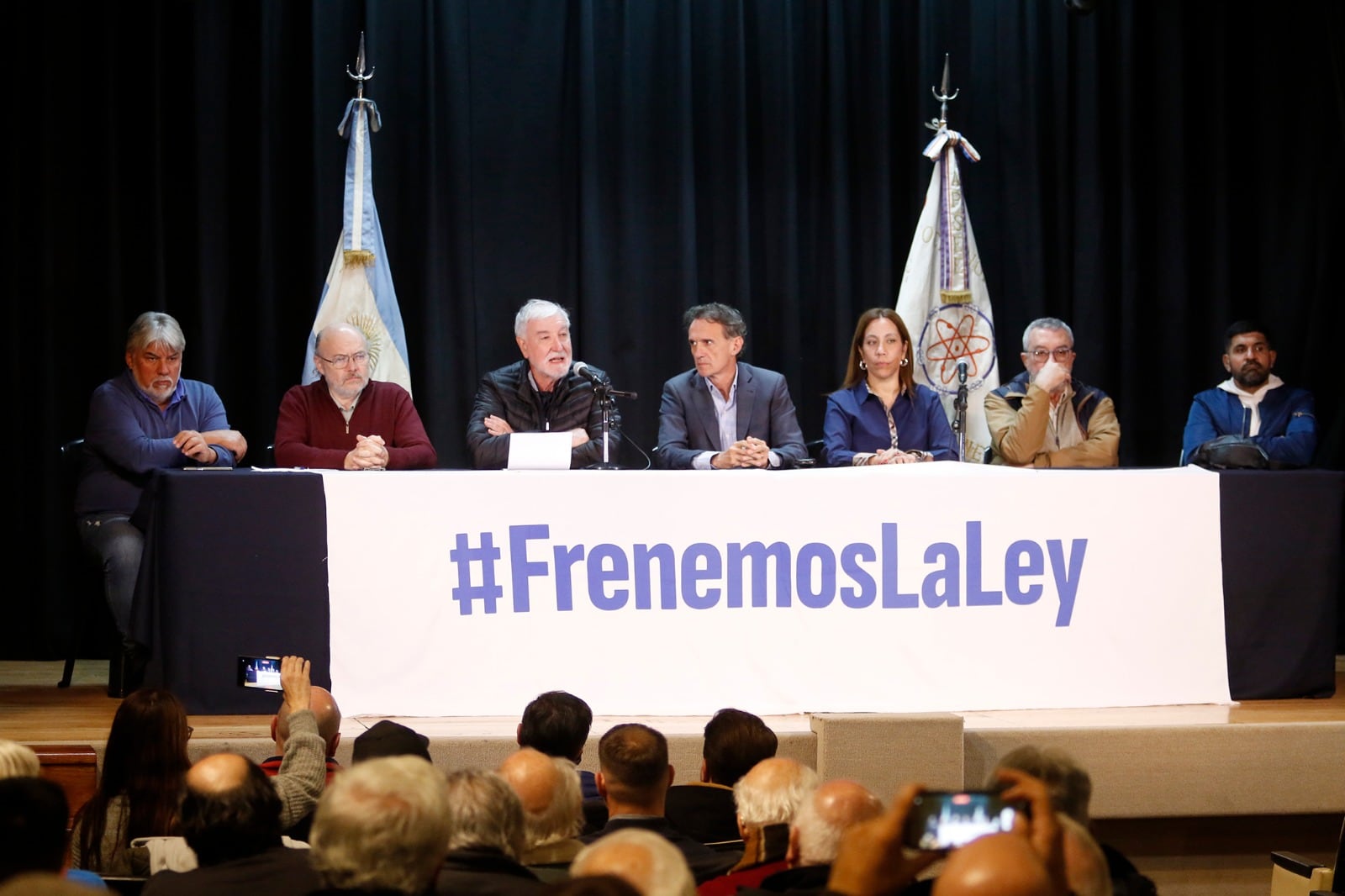 Mesa de unidad pyme. Dirigentes empresarios, cooperativistas y profesionales