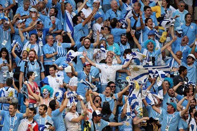 Ese “Hay algo que sigue vivo, nos renueva la ilusión” se hizo mantra tribunero y viral de la hinchada celeste.