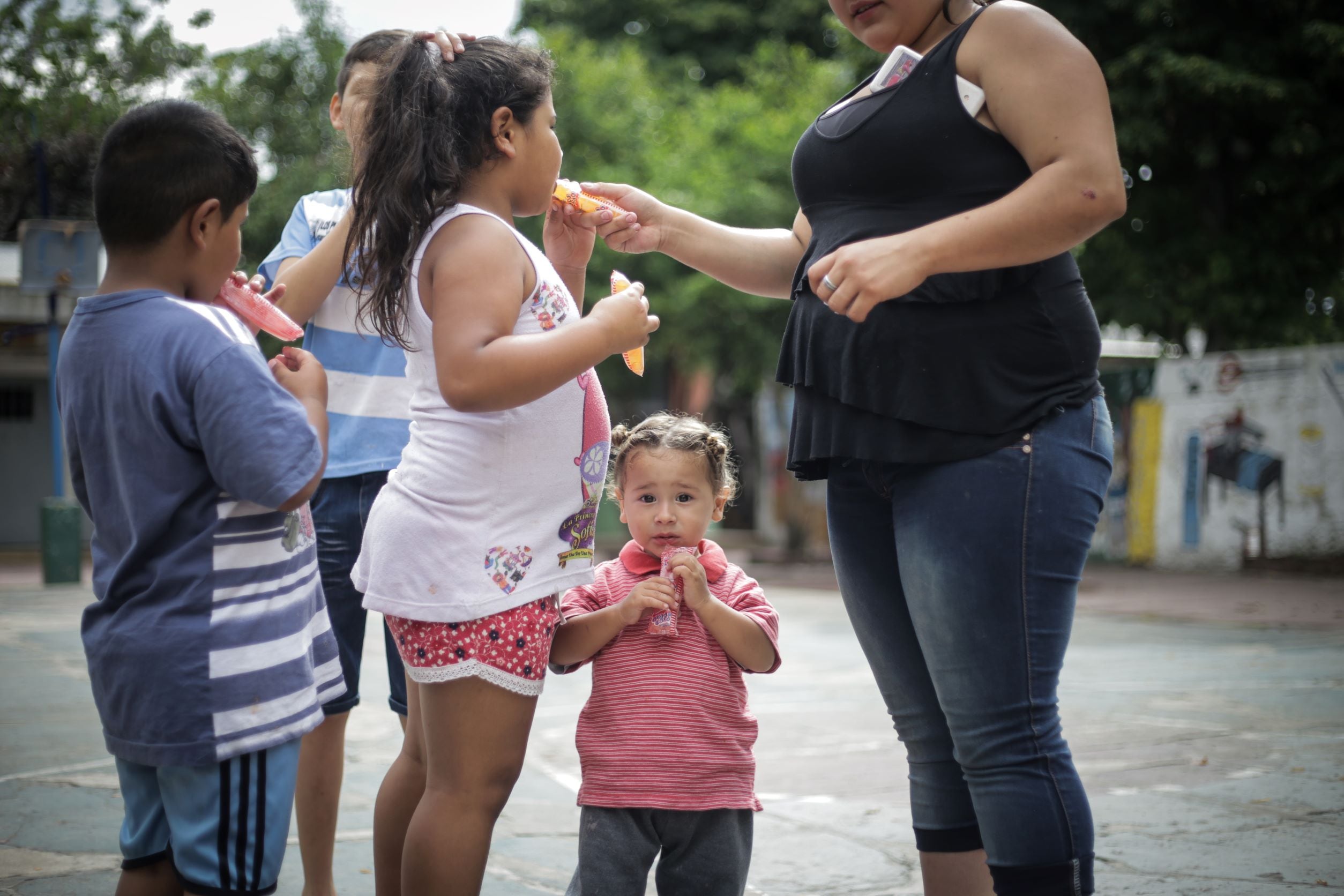 Cuidar es una doble y triple jornada para las mujeres más vulnerables.