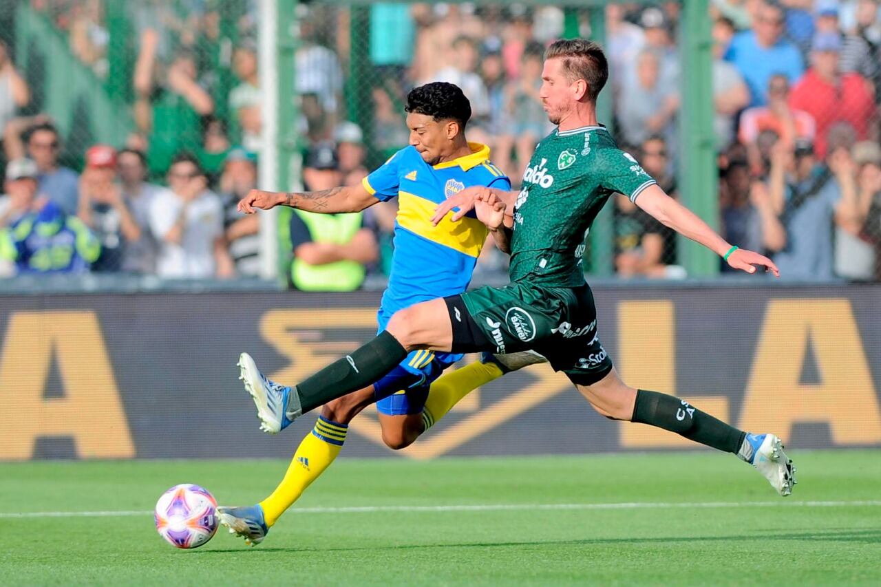 Medina viene de ser figura en el partido ante Sarmiento en Junín