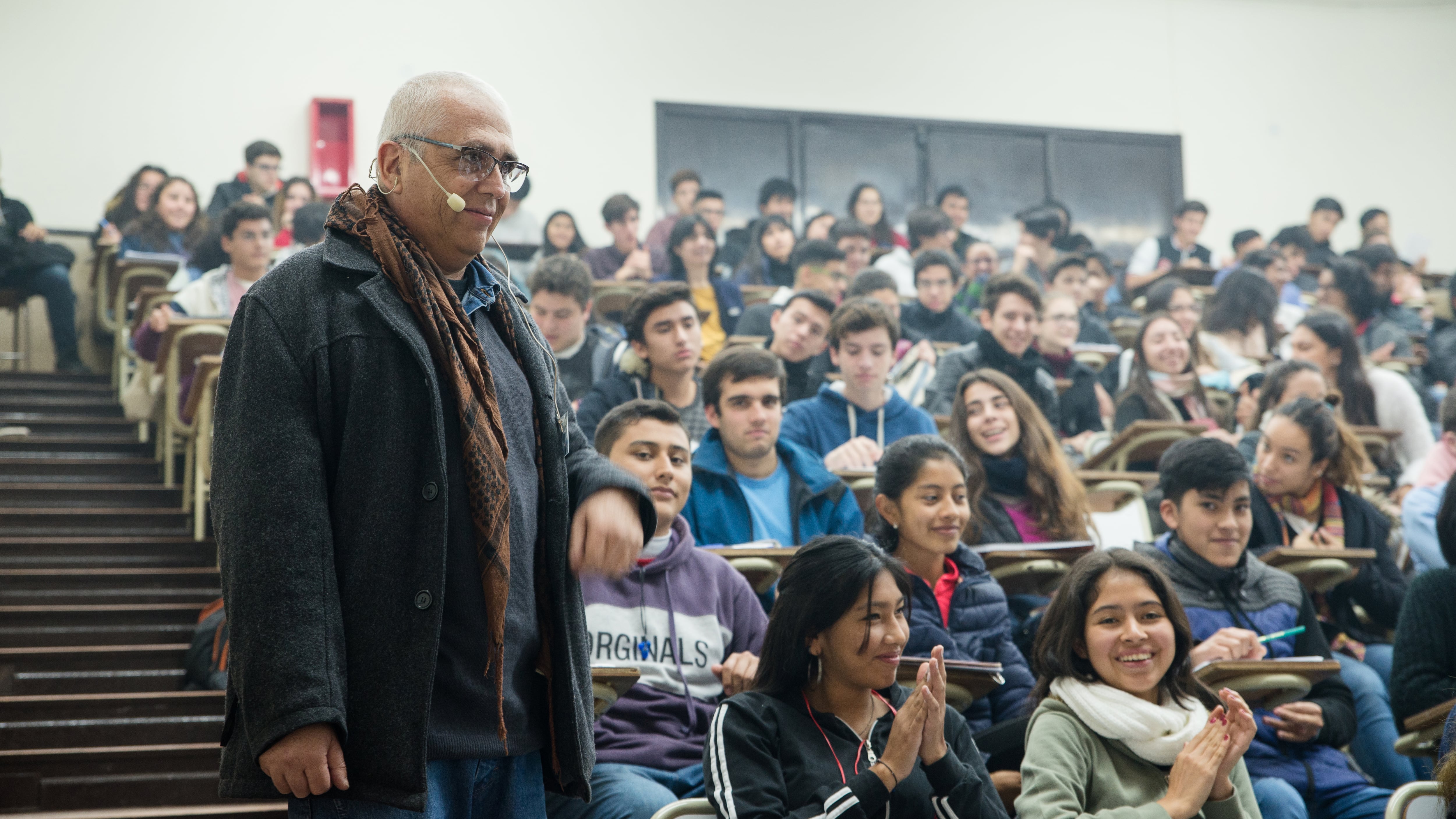Daniel Córdoba: "Charlo hasta por los codos".