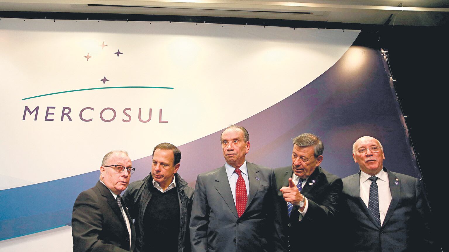 Los cancilleres de Argentina, Brasil, Uruguay y Paraguay con el intendente de San Pablo (segundo desde la izquierda).