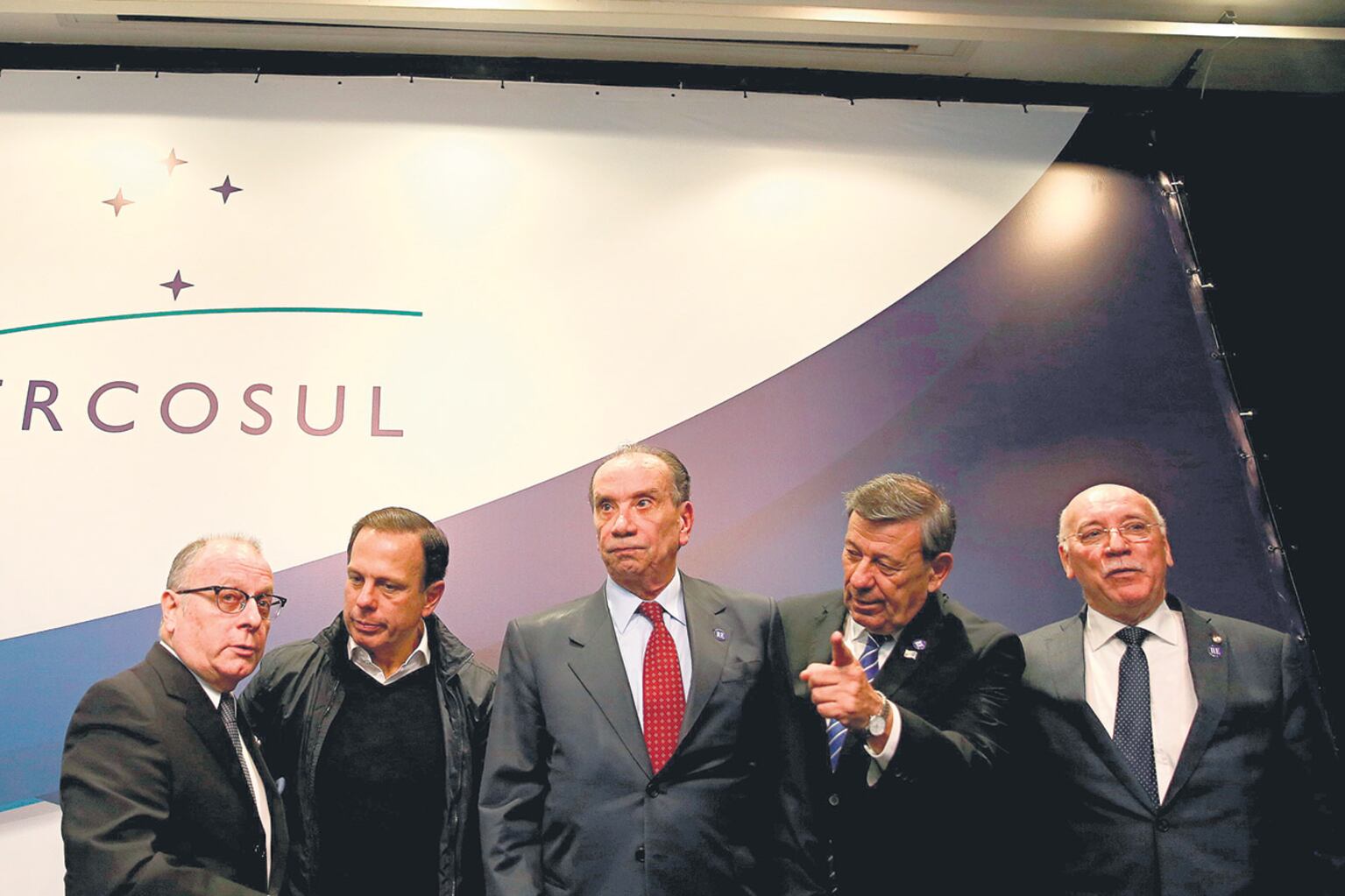 Los cancilleres de Argentina, Brasil, Uruguay y Paraguay con el intendente de San Pablo (segundo desde la izquierda).