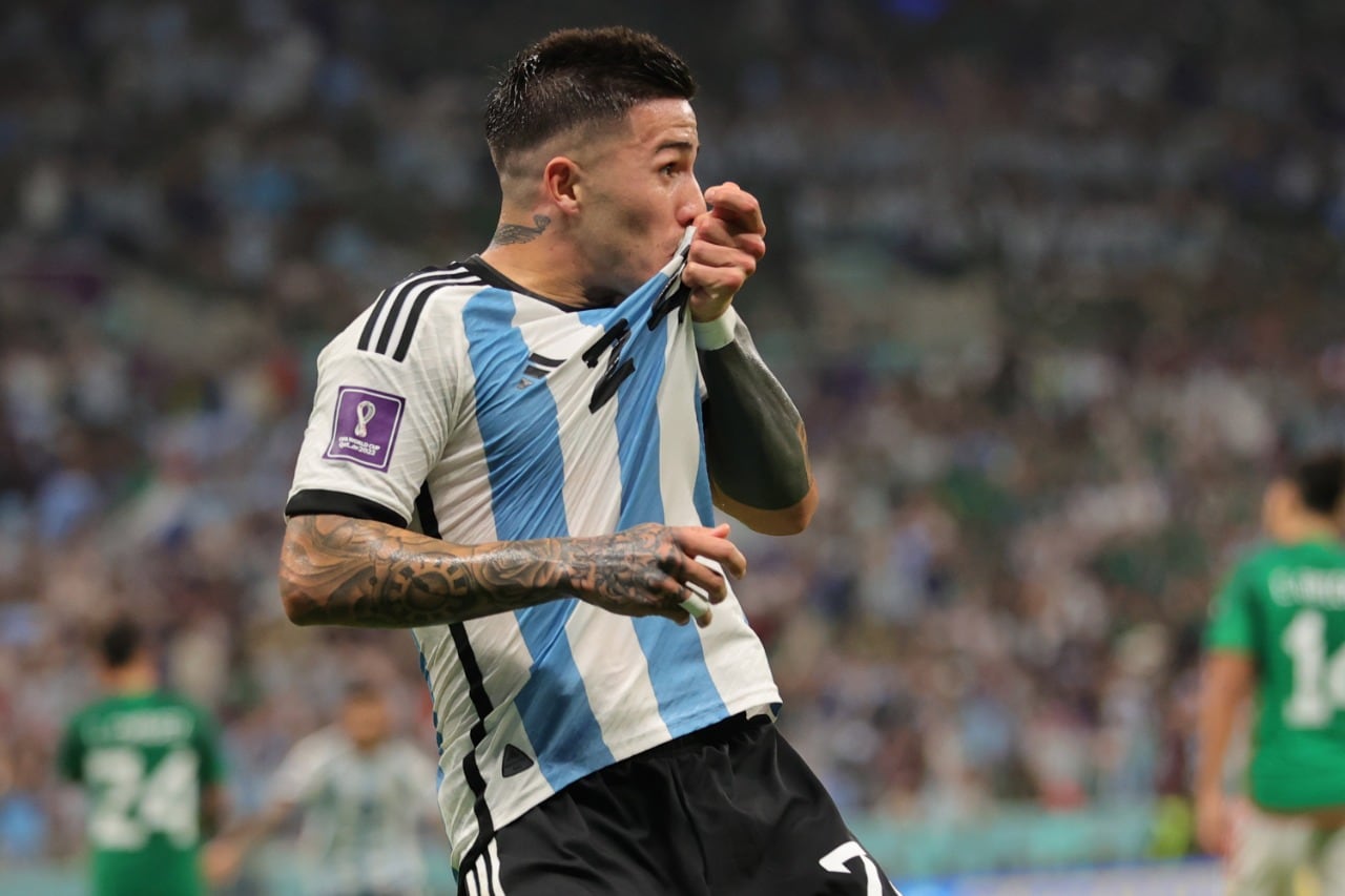 Enzo Fernández, el volante que le cambia la cara a la Selección. 