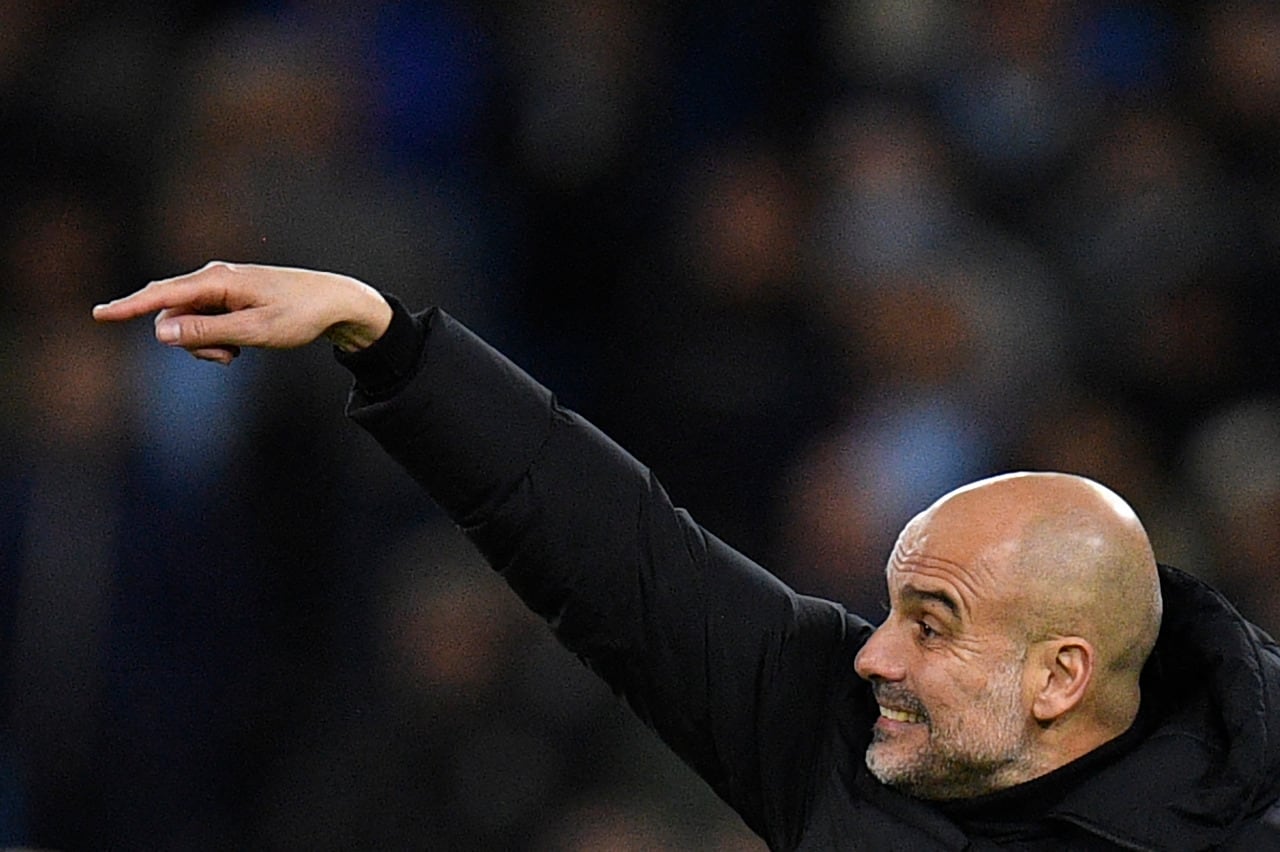 El español Guardiola conduce al City