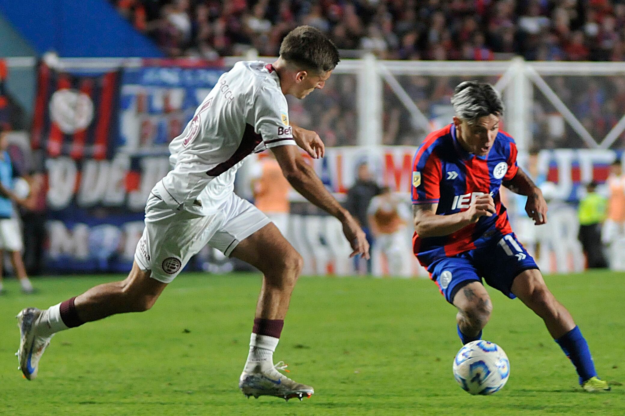 Reali pretende superar a Marcich en el Bajo Flores