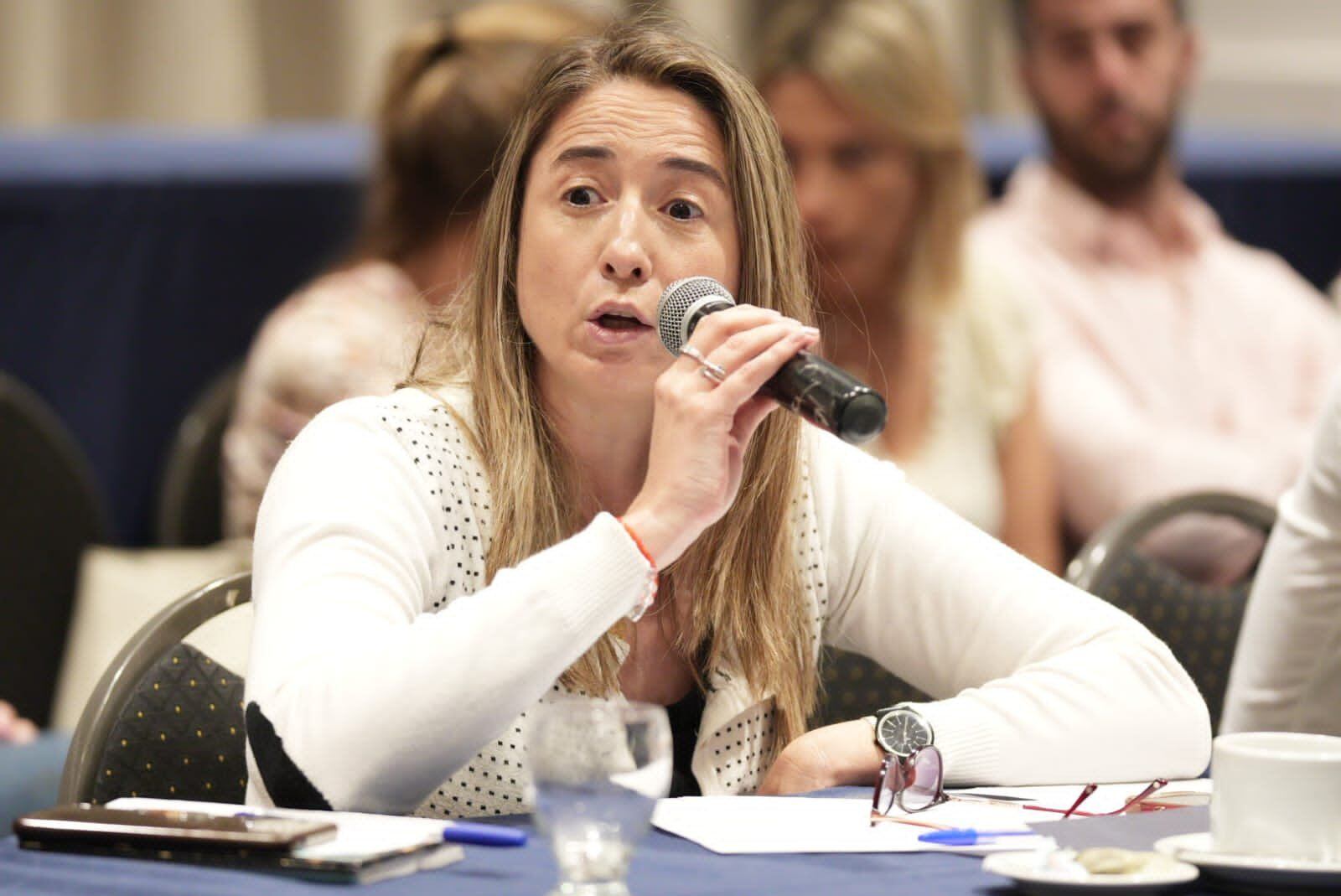 Flavia Delmonte, de San Bernardo, senadora provincial de la UCR.