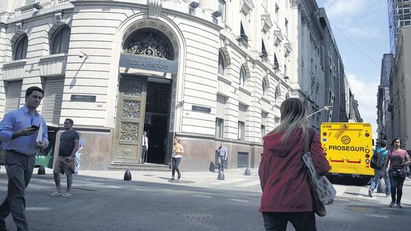 La banca sigue recogiendo buenos resultados pese a la crisis, por la valorización de activos.