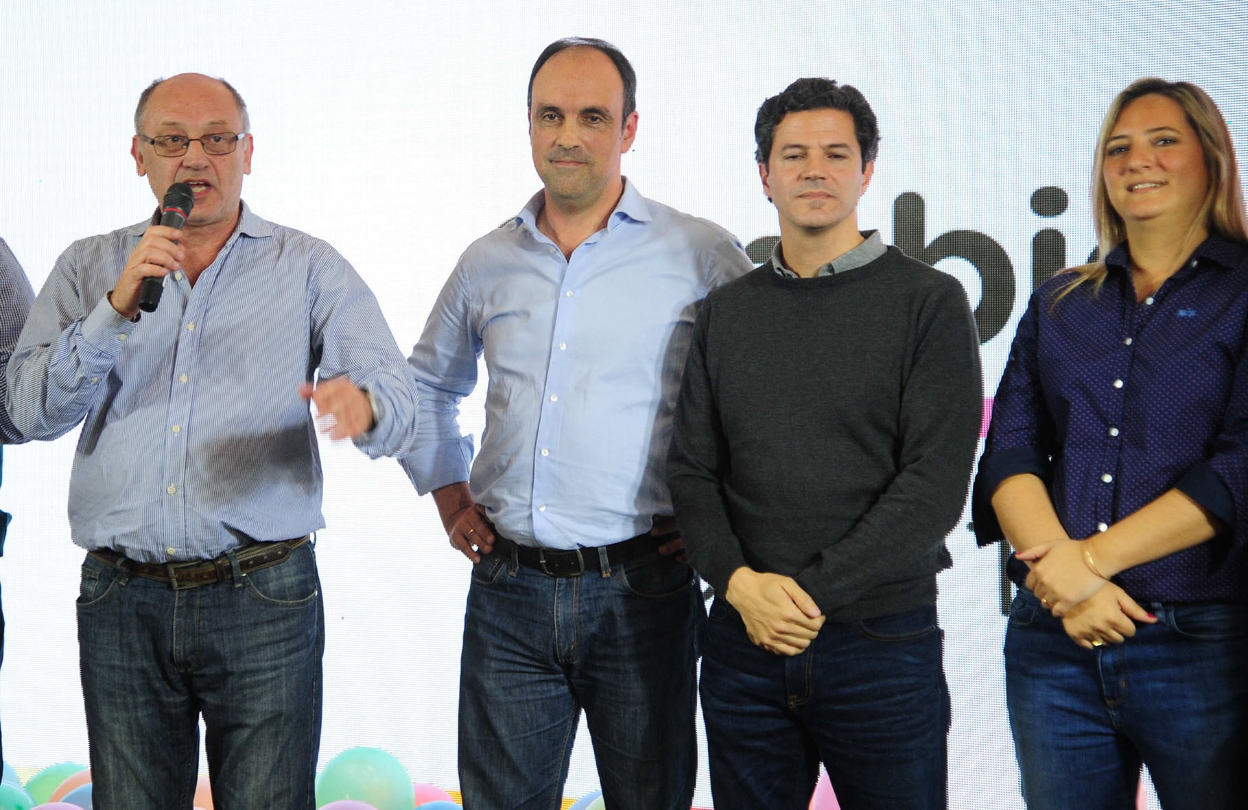 José Corral apostó por candidatos de escaso conocimiento público y ganó.