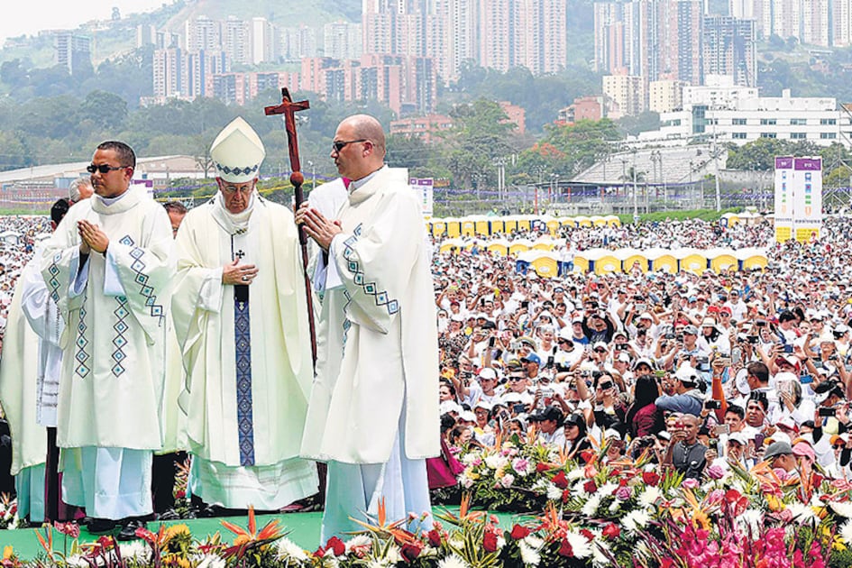 Misa del Papa en el aeropuerto de Medellín.